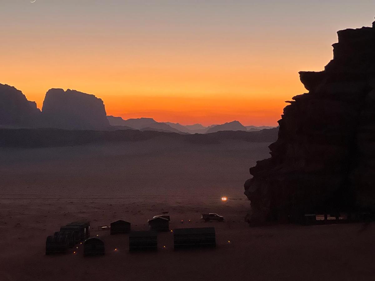 Bedouin Nights Camp Hotel Wadi Rum Ngoại thất bức ảnh