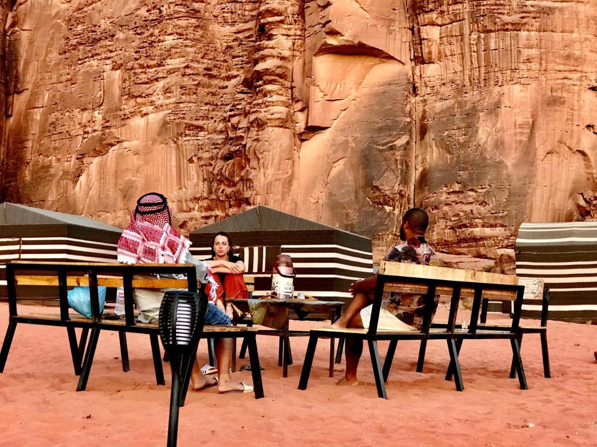 Bedouin Nights Camp Hotel Wadi Rum Ngoại thất bức ảnh