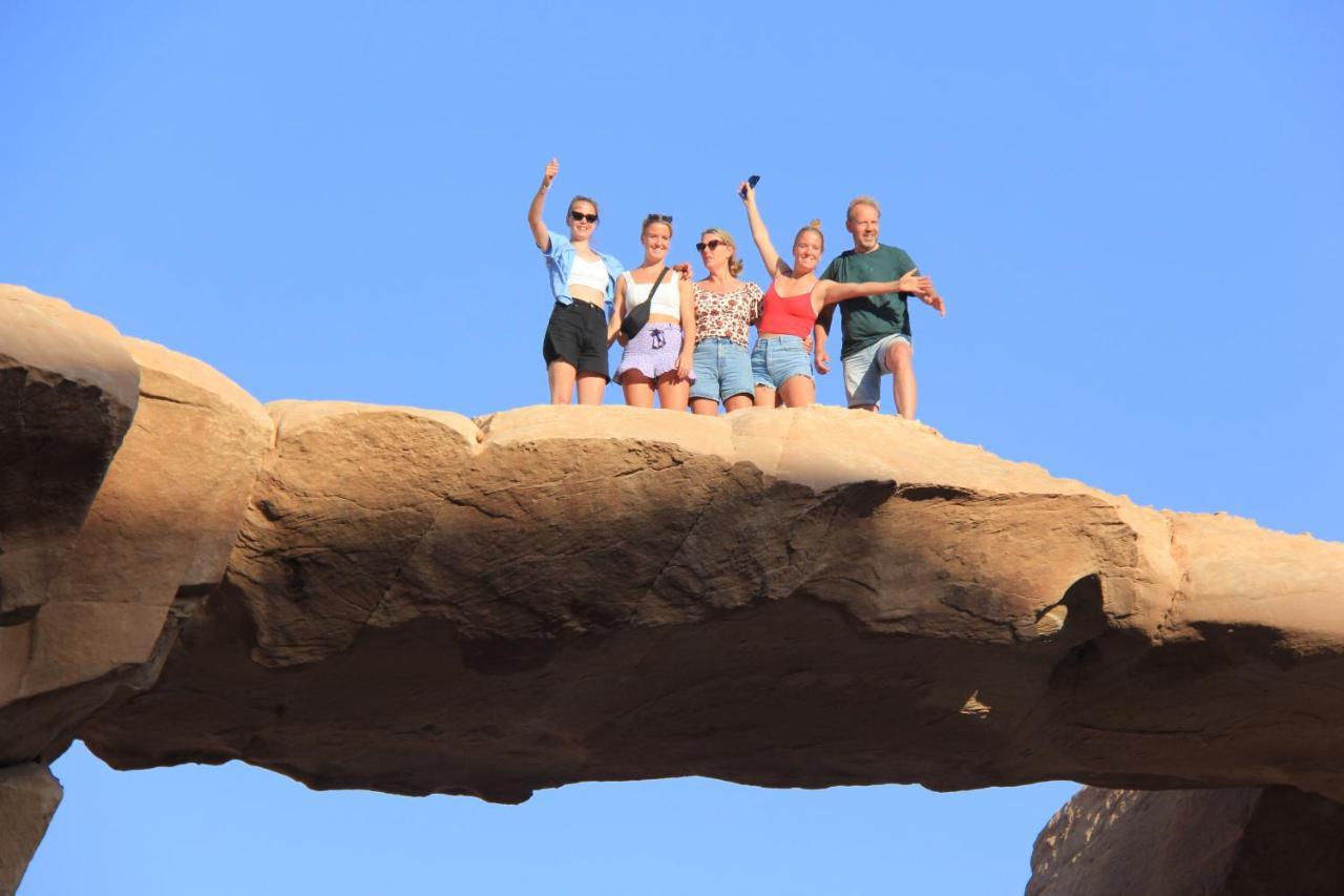Bedouin Nights Camp Hotel Wadi Rum Ngoại thất bức ảnh