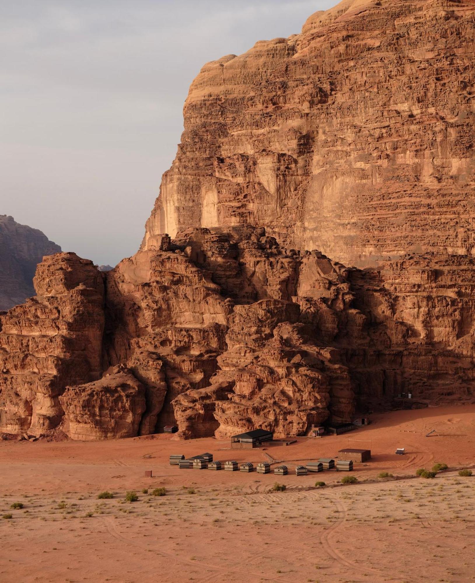 Bedouin Nights Camp Hotel Wadi Rum Ngoại thất bức ảnh