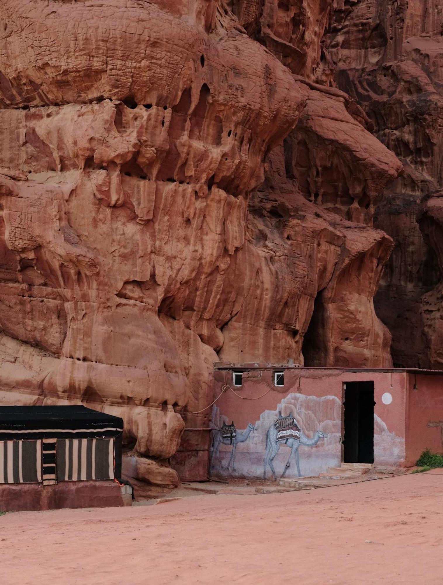 Bedouin Nights Camp Hotel Wadi Rum Ngoại thất bức ảnh