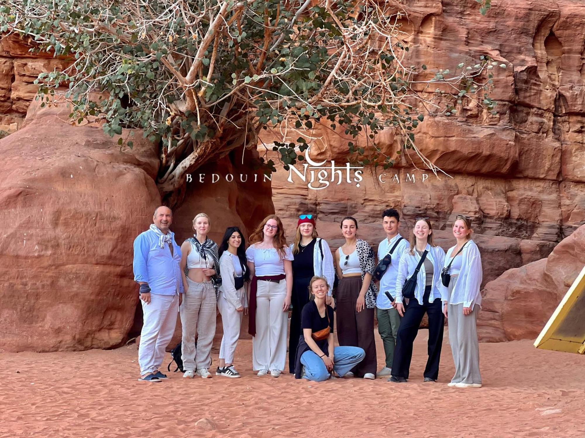 Bedouin Nights Camp Hotel Wadi Rum Ngoại thất bức ảnh